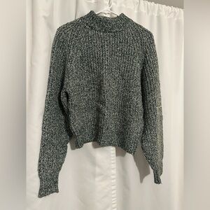 Universal Thread Green & White Knit Sweater - Small